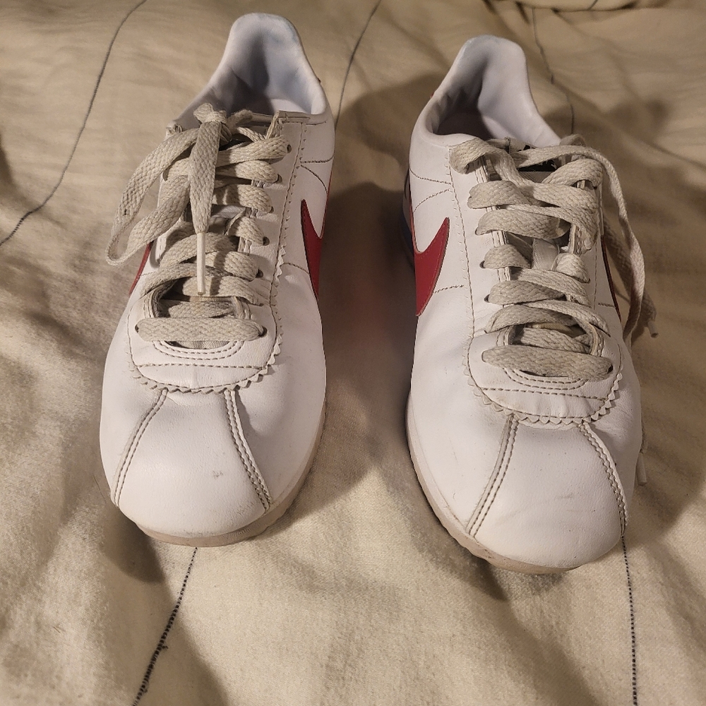 Women’s 6.5 Nike Classic Cortez White Red Shoes